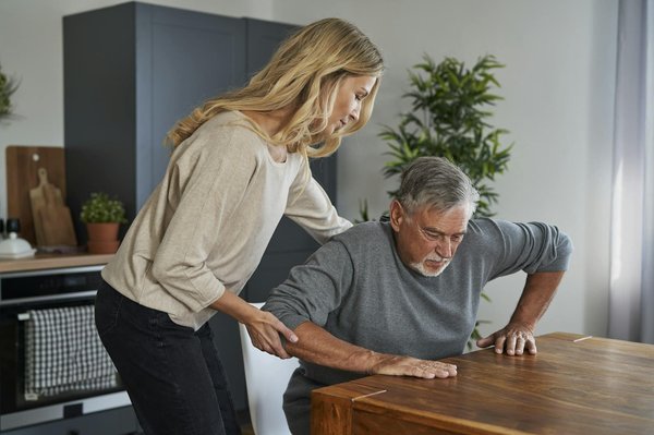 Comment financer les services d'aide à domicile : options et ressources disponibles